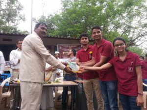 PN-Library-Donation-15Aug2016-4-300×225-1